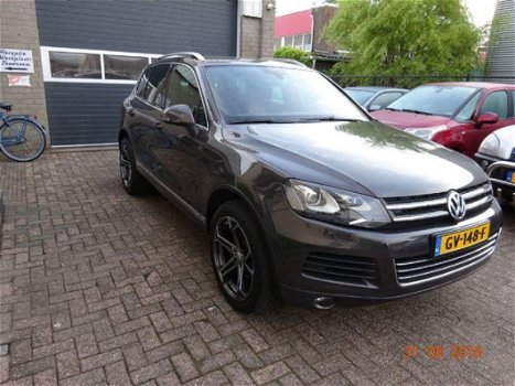 Volkswagen Touareg - 3.0 TDI Highline - 1