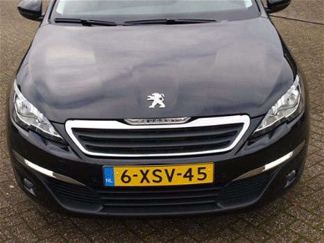 Peugeot 308 SW - HDi Exclusive Pano Navi Ecc Velgen Parkcam Pdc Cruise - 1