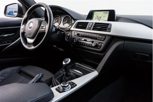 BMW 3-serie Touring - 316D Executive Sportstoelen/ Full map navigatie/ Half lederen int./ Euro6/ Ele - 1