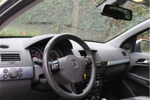 Opel Astra Wagon - 1.7 CDTi ecoFLEX Cosmo | LEDER | XENON | NAVI | PDC | TREKHAAK - 1
