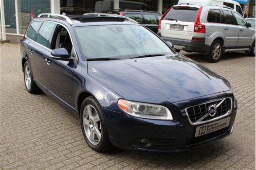 Volvo V70 - 2.5T 231pk Bifuel CNG Summum Schuifdak - 1