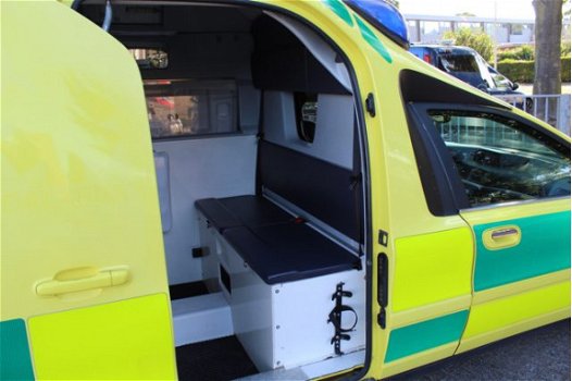 Volvo S80 - 2.5T AWD Aut NILSSON Ambulance/ Krankenwagen - 1