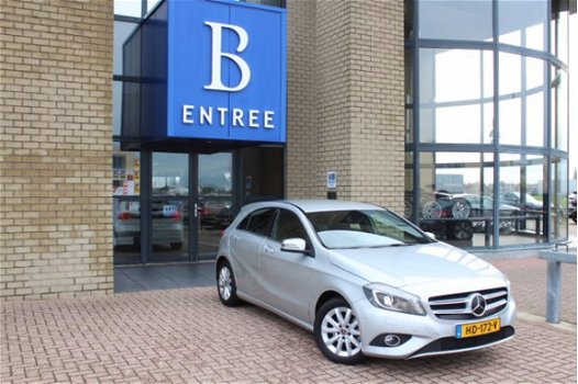 Mercedes-Benz A-klasse - 180 Ambition Urban-NAVIGATIE-BI XENON-STOELVERWARMING-PDC-STOELCOMF. PAKKET - 1