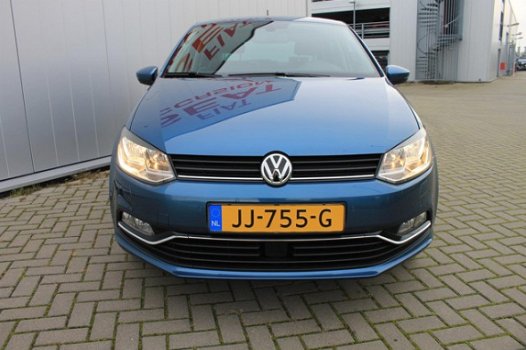 Volkswagen Polo - 1.2 TSI 90PK Highline |Trekhaak|Clima|Carplay - 1