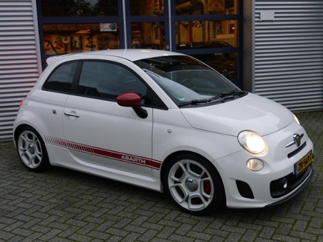 Fiat 500 Abarth - 1.4 T-Jet Competizione 135PK CLIMA PDC 17 INCH - 1