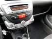 Toyota Aygo - 1.0-12V Dynamic Navigator AUTOMAAT NAVI LM VELGEN - 1 - Thumbnail