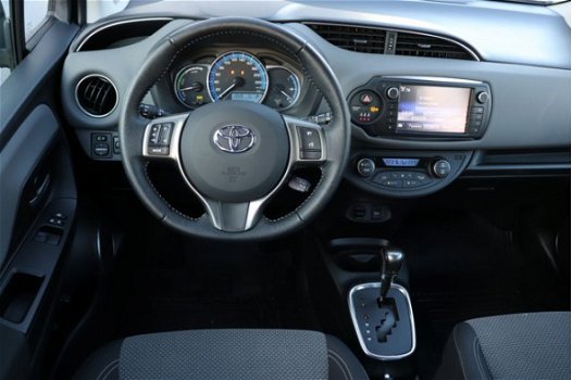 Toyota Yaris - 1.5 Hybrid Trend Regen/lichtsensor-Parkeercamera-Cruise control - 1