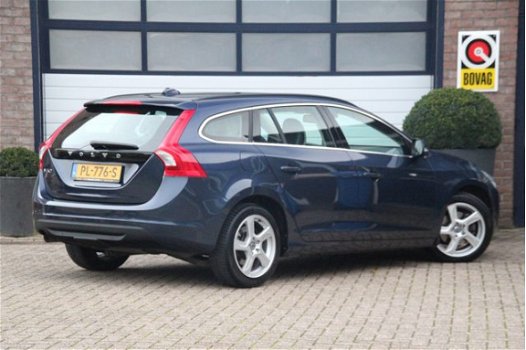 Volvo V60 - 2.0 D3 136 Pk, Navigatie - 1