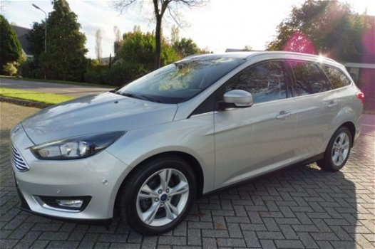 Ford Focus Wagon - 125pk 6-bak Titanium Plus - 1