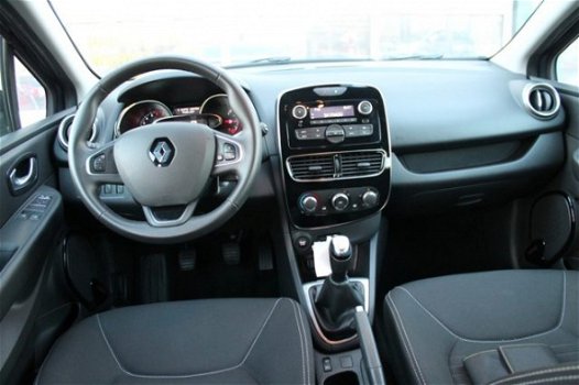 Renault Clio Estate - 1.2 16V 75 AIRCO/CRUISECONTROL - 1