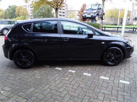 Seat Leon - 1.8 TSI Sport Xenon PDC 220PK ABT - 1