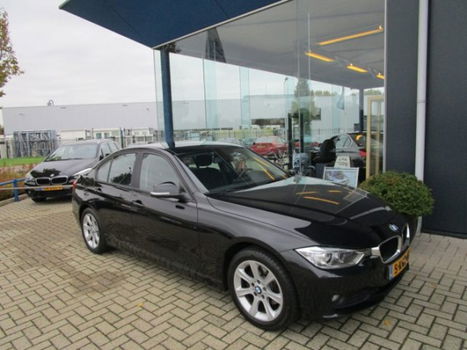 BMW 3-serie - 320D UPGRADE EDITION 184 PK AUTOMAAT - 1