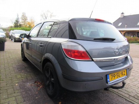 Opel Astra - 1.6 Executive //APK//NAP//Airco//Navi//Cruise//CV+AB//Elec.Ramen//Trekhaak// - 1