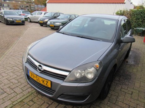 Opel Astra - 1.6 Executive //APK//NAP//Airco//Navi//Cruise//CV+AB//Elec.Ramen//Trekhaak// - 1