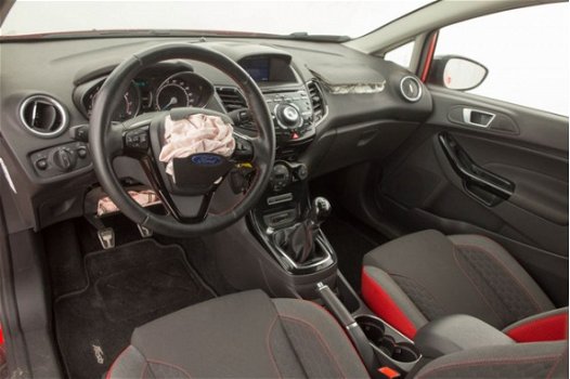 Ford Fiesta - 1.0 Eco Boost 140 PK Black Edition 34.116 km - 1
