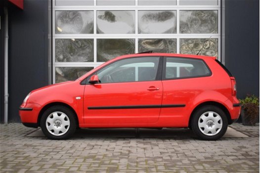 Volkswagen Polo - 1.4-16V Comfortline Automaat/Weinig KM/Dealer onderh - 1