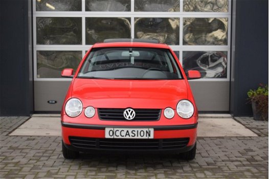 Volkswagen Polo - 1.4-16V Comfortline Automaat/Weinig KM/Dealer onderh - 1