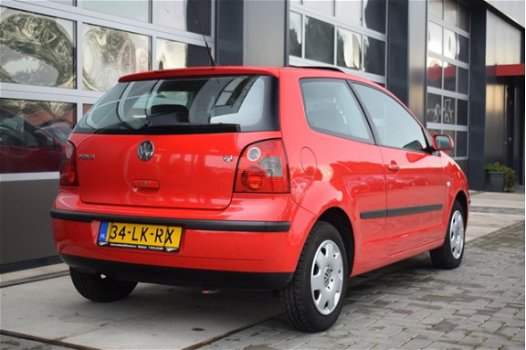 Volkswagen Polo - 1.4-16V Comfortline Automaat/Weinig KM/Dealer onderh - 1