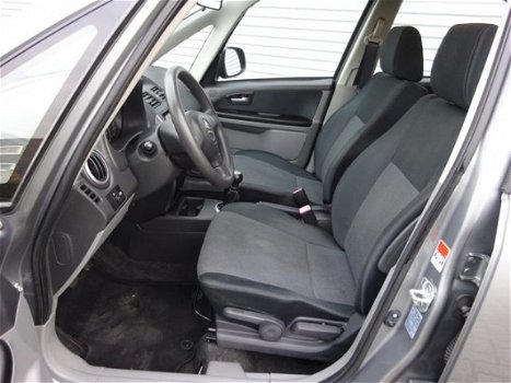 Suzuki SX4 - 1.6 Comfort - 1