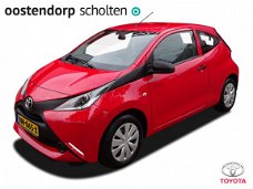 Toyota Aygo - 1.0 VVT-i x-now / Airco / Signaalkleur / Radio met USB / Led Dagrijverlichting / Elect