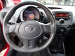 Toyota Aygo - 1.0 VVT-i x-now / Airco / Signaalkleur / Radio met USB / Led Dagrijverlichting / Elect - 1 - Thumbnail