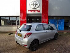 Toyota Yaris - 1.3 VVT-i Aspiration CVT-Automaat / Airco / Parkeercamera / Trekhaak / Bluetooth / Cr