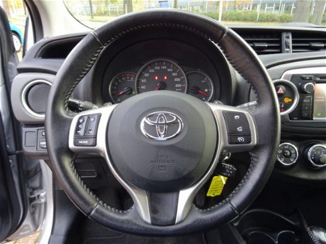 Toyota Yaris - 1.3 VVT-i Aspiration CVT-Automaat / Airco / Parkeercamera / Trekhaak / Bluetooth / Cr - 1