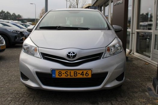 Toyota Yaris - 1.0 VVT-i Now | airco | Centrale deurver. | ABS - 1
