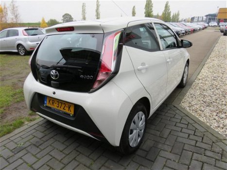 Toyota Aygo - 1.0 VVT-i x-now Airco Elek Ramen - 1