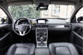 Volvo V70 - 2.0 D3 Momentum 140 PK Automaat, Leder, Memory, Navi, Xenon, Full Option - 1 - Thumbnail