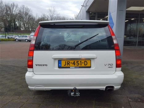 Volvo V70 - 2.5T 250PK AWD AUTOMAAT COMFORT | YOUNGTIMER | CLIMA | CRUISE | ELEK.STOEL | DAKRAILS | - 1