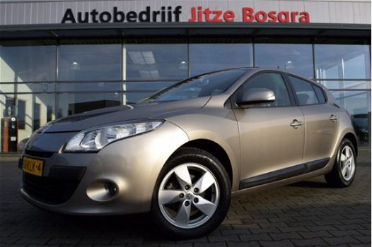 Renault Mégane - 1.6 5Drs Dynamique ECC, Full Map Navi, Trekhaak, Volledig Onderhouden - 1