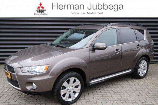 Mitsubishi Outlander - 2.0 Edition Two Trekhaak, Leer, Opendak - 1