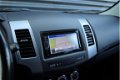 Mitsubishi Outlander - 2.0 Intro Edition Navi, Dealer O.H - 1 - Thumbnail