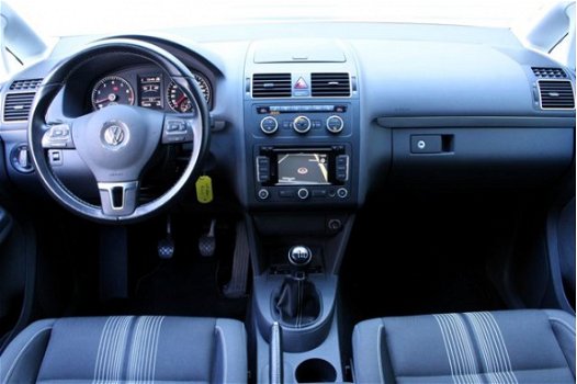 Volkswagen Touran - 1.2 TSI Highline BlueMotion NAVI CRUISE PDC STOELVERW. '12 - 1