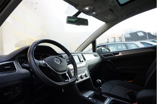 Volkswagen Golf Sportsvan - 1.6 TDI Comfortline BlueMotion BJ2015 LMV | Pano | Elek. Trekhaak - 1