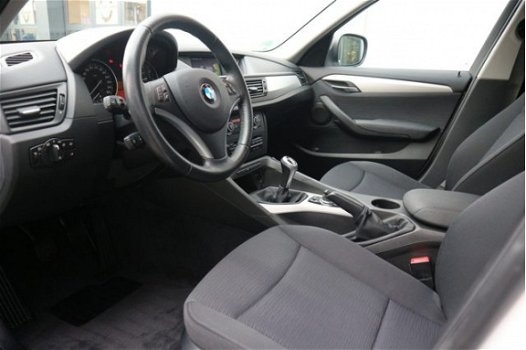 BMW X1 - 1.8i sDrive Executive / Navigatie - 1
