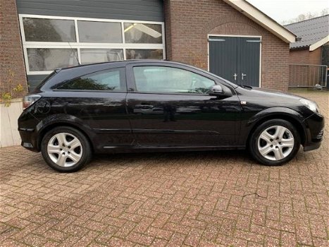 Opel Astra GTC - 1.6 Temptation NAVIGATIE , TREKHAAK, BIJZONDER MOOI - 1