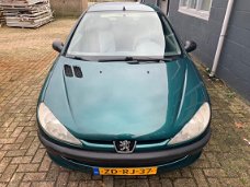 Peugeot 206 - 1.4 XR