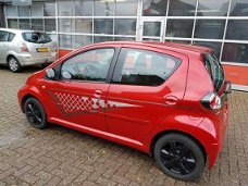 Toyota Aygo - 1.0 VVT-i Aspiration Red 5drs