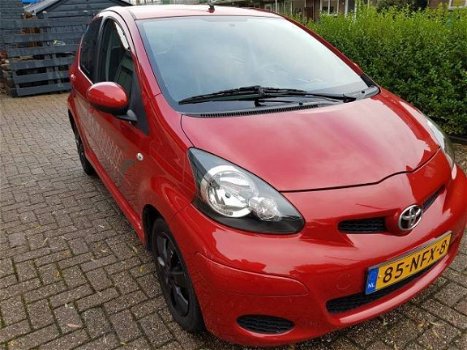 Toyota Aygo - 1.0 VVT-i Aspiration Red 5drs - 1