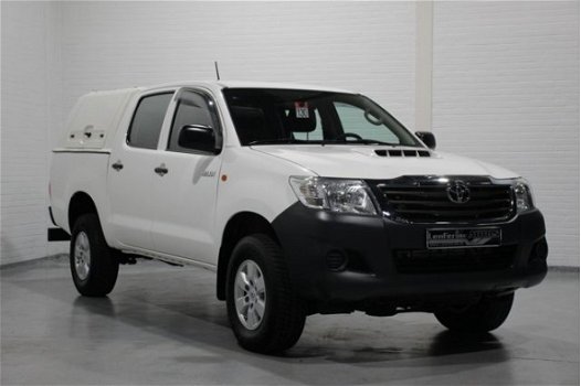 Toyota HiLux - 2.5 DI 145 pk 4WD Grijs Kenteken met 2 Zitplaatsen Airco, Radio/CD, Laadbak over Laad - 1