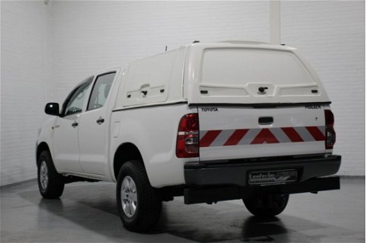 Toyota HiLux - 2.5 DI 145 pk 4WD Grijs Kenteken met 2 Zitplaatsen Airco, Radio/CD, Laadbak over Laad - 1