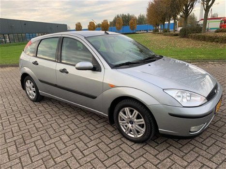 Ford Focus - 1.6-16V Futura Automaat - 1