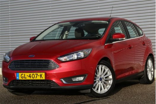 Ford Focus - 1.5 150pk ecoboost Titanium Edition Navigatie 17'' PDC 87 - 1