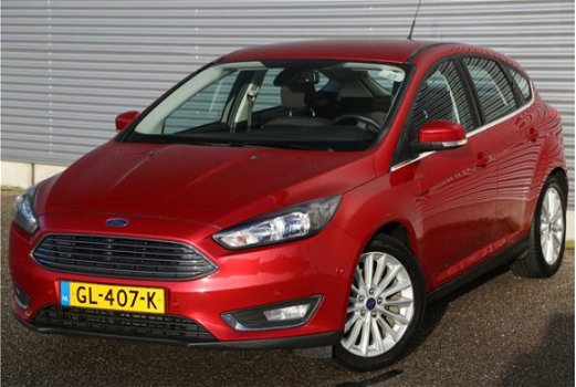 Ford Focus - 1.5 150pk ecoboost Titanium Edition Navigatie 17'' PDC 87 - 1