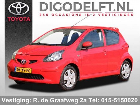 Toyota Aygo - 1.0-12V + | Airco | Elektrische ramen | Dakspoiler | Lichtmetalen velgen - 1