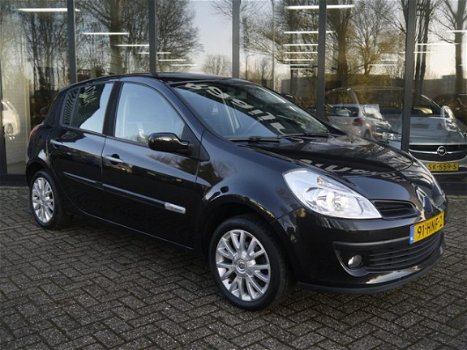 Renault Clio - 1.2 TCE Special Rip Curl - 1