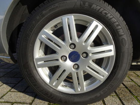 Ford Fusion - 1.4-16V Cool & Sound / Winterbanden - 1