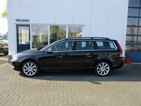 Volvo V70 - 2.0 D4 Summum AWD GEARTRONIC - 1